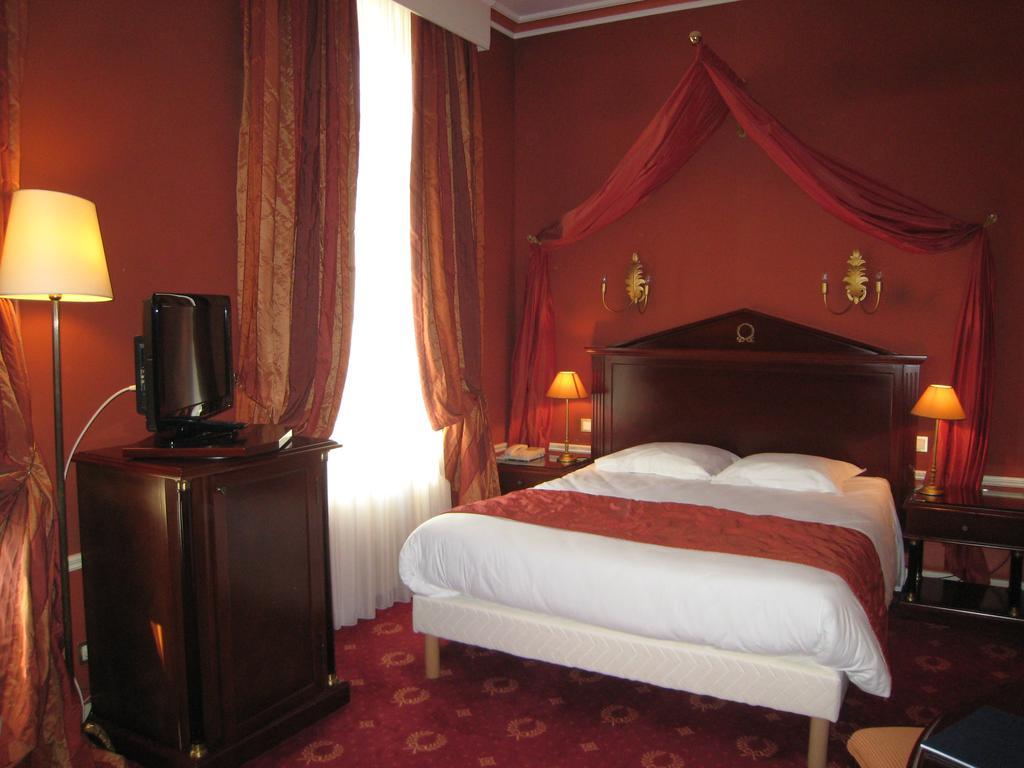 Hotel Les Marechaux Auxerre Εξωτερικό φωτογραφία
