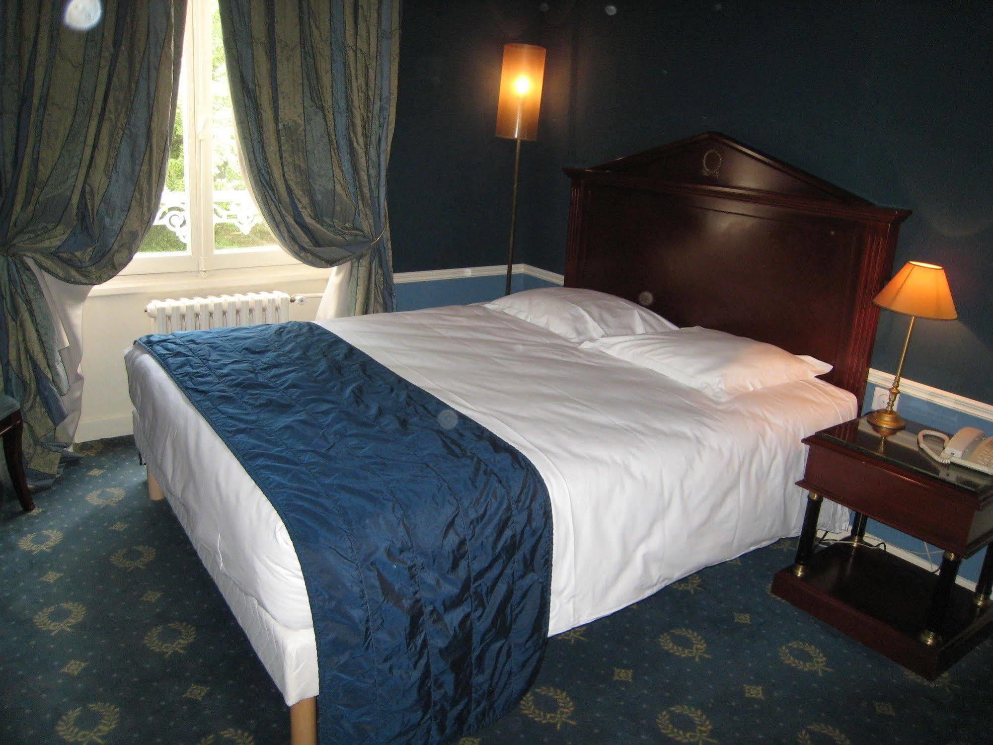 Hotel Les Marechaux Auxerre Εξωτερικό φωτογραφία