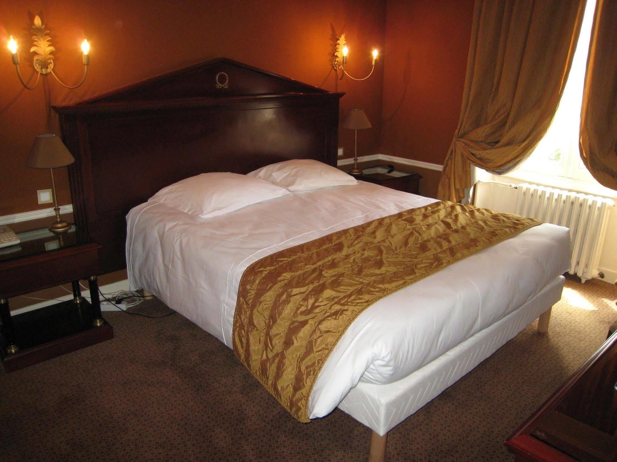 Hotel Les Marechaux Auxerre Εξωτερικό φωτογραφία