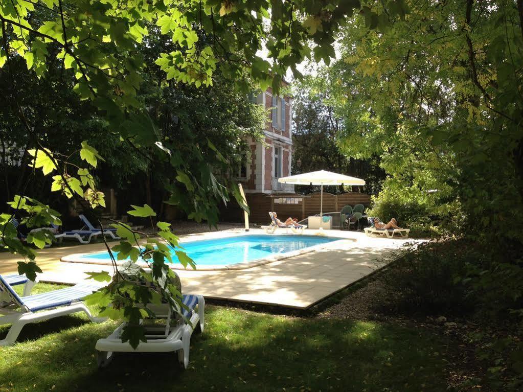 Hotel Les Marechaux Auxerre Εξωτερικό φωτογραφία