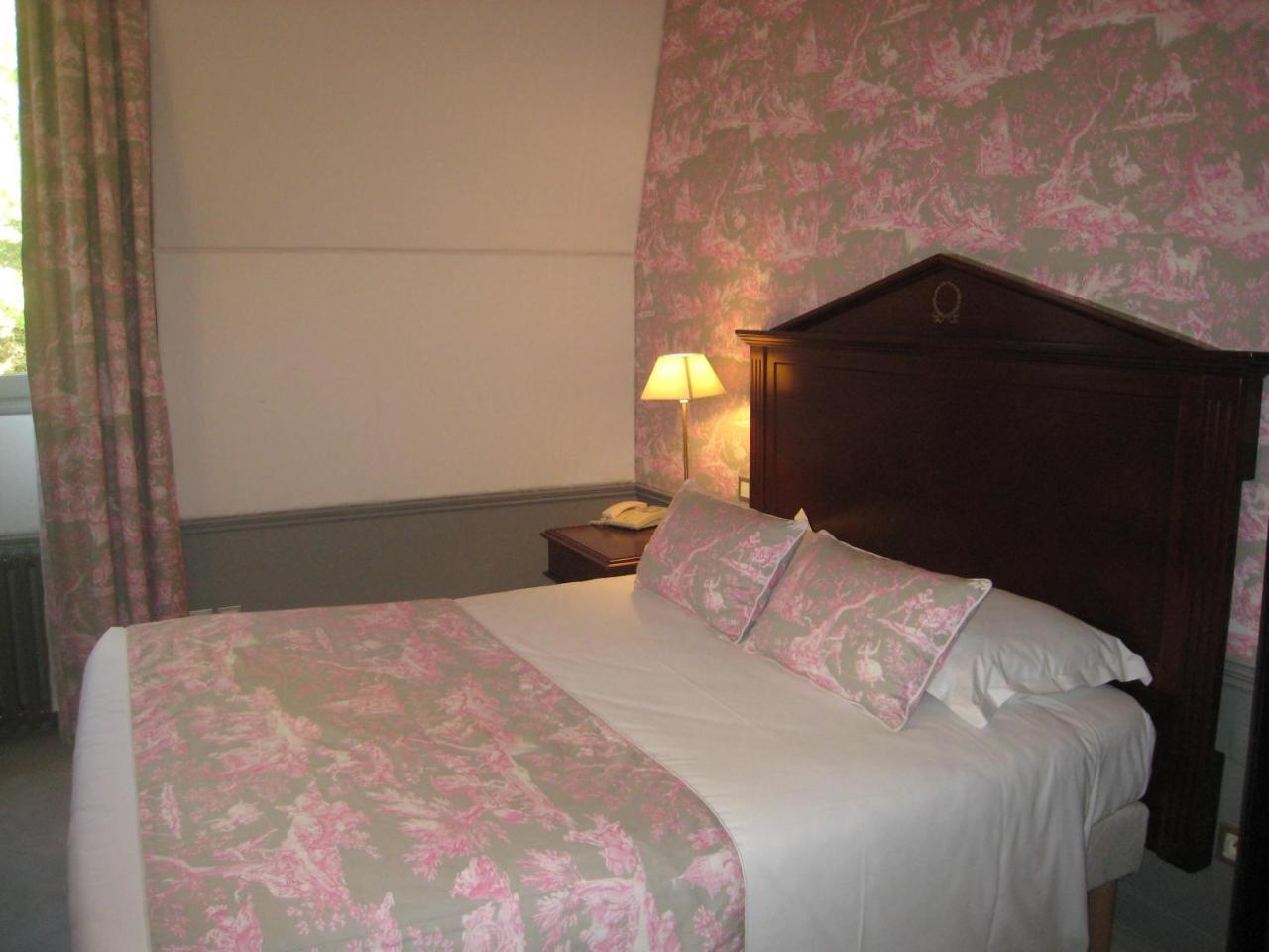 Hotel Les Marechaux Auxerre Εξωτερικό φωτογραφία