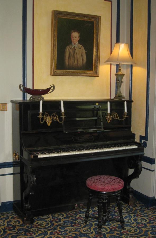 Hotel Les Marechaux Auxerre Εξωτερικό φωτογραφία